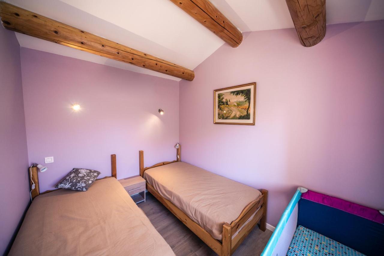 Gite "La Sainte-Croix", Traditional Provencal House For 8 People, Private Swimming-Pool, Air-Conditioner, Beautiful Scenery Vaison-la-Romaine Exterior foto
